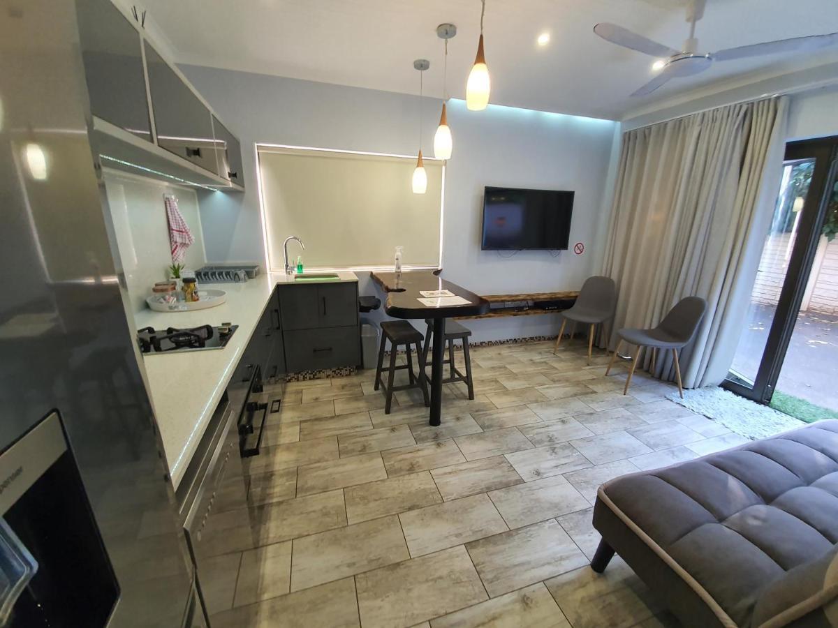 Guest House On Gillian Unit 1 Ballito Luaran gambar